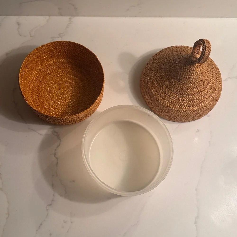 Vintage Woven Raffia  Lidded Box Made in Italy